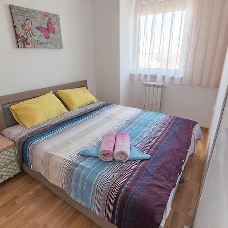 Modern ǀ 1 Bedroom ǀ Wifi Скоп'є Екстер'єр фото