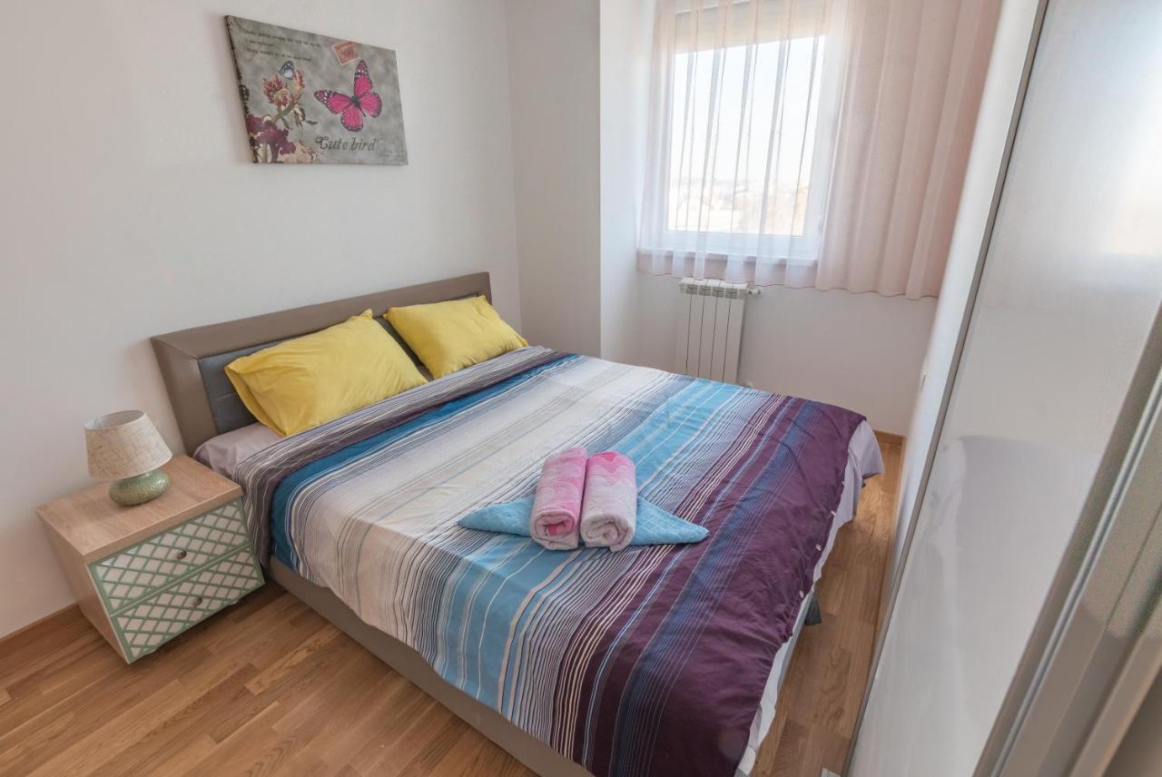 Modern ǀ 1 Bedroom ǀ Wifi Скоп'є Екстер'єр фото